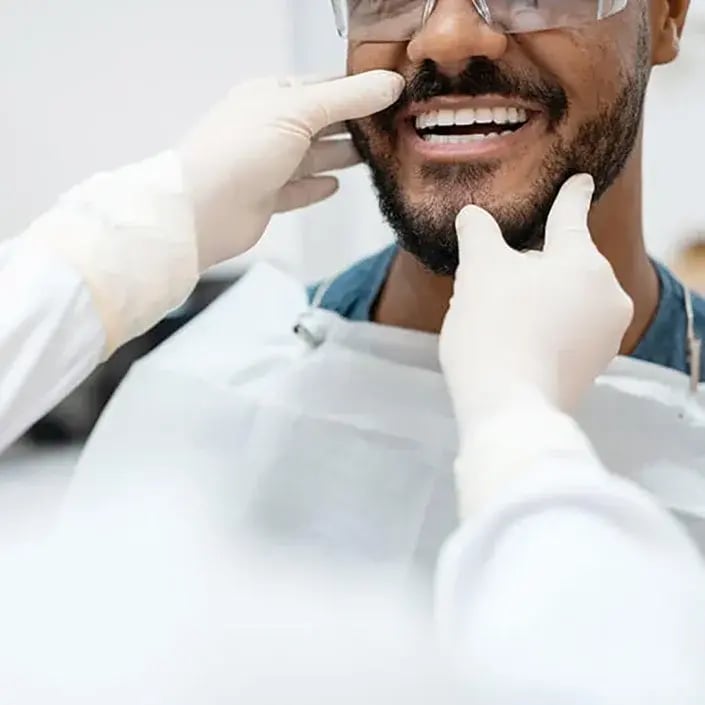 dental-exam-male-705x705